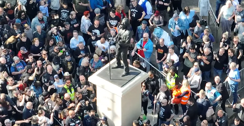 Lemmy Kilmister Honored with Statue in His Hometown of Burslem: A Rock ‘n’ Roll Legacy Immortalized