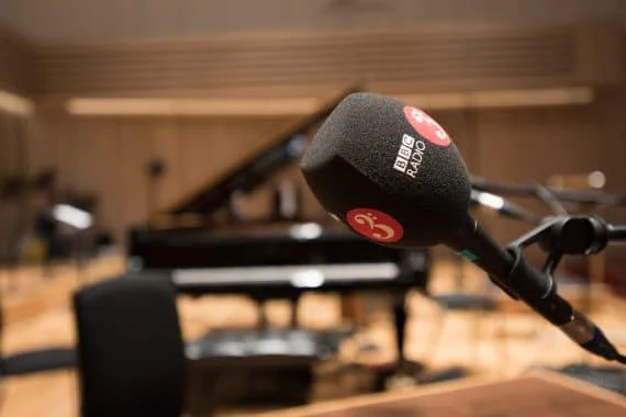 BBC Radio Dominates UK Audio Landscape with Record-Breaking Q1 2025